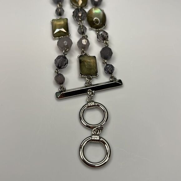 Premier Designs Purple Three Strand Bracelet - Picture 5 of 8